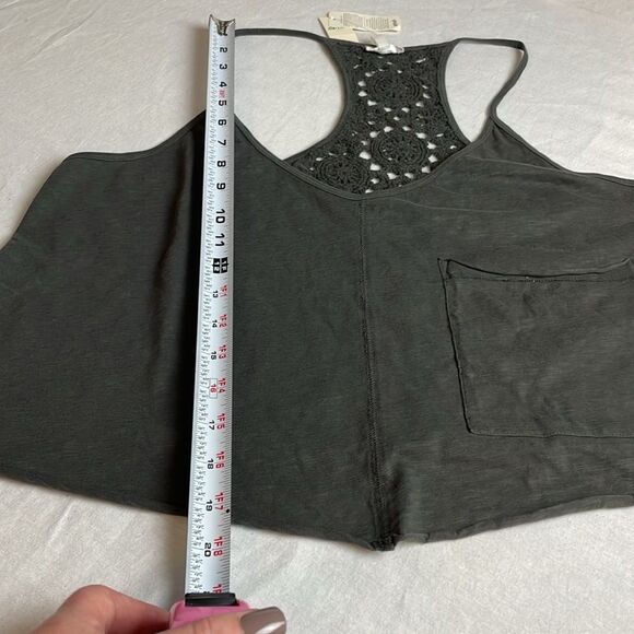 NWT Aerie cropped gray tank top crochet back size XL - Picture 10 of 10